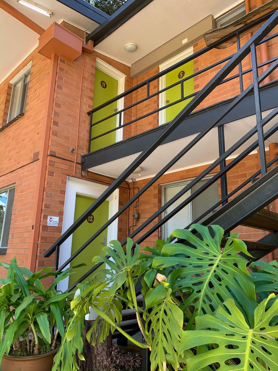 Property building, Facade/entrance, Garden, Certificate/Award, Certificate/Award, locker