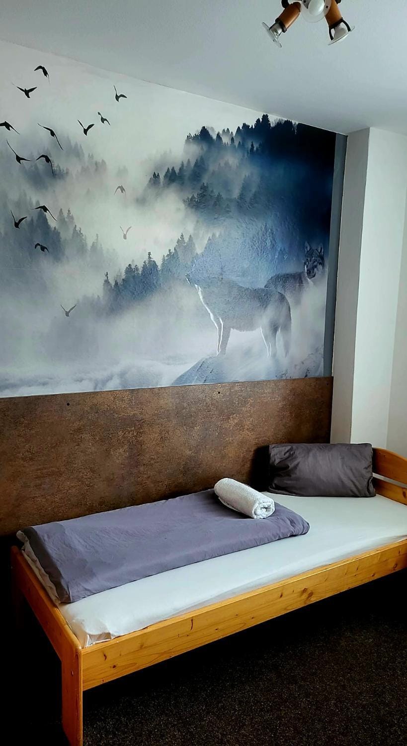 Bed, Photo of the whole room, Bedroom