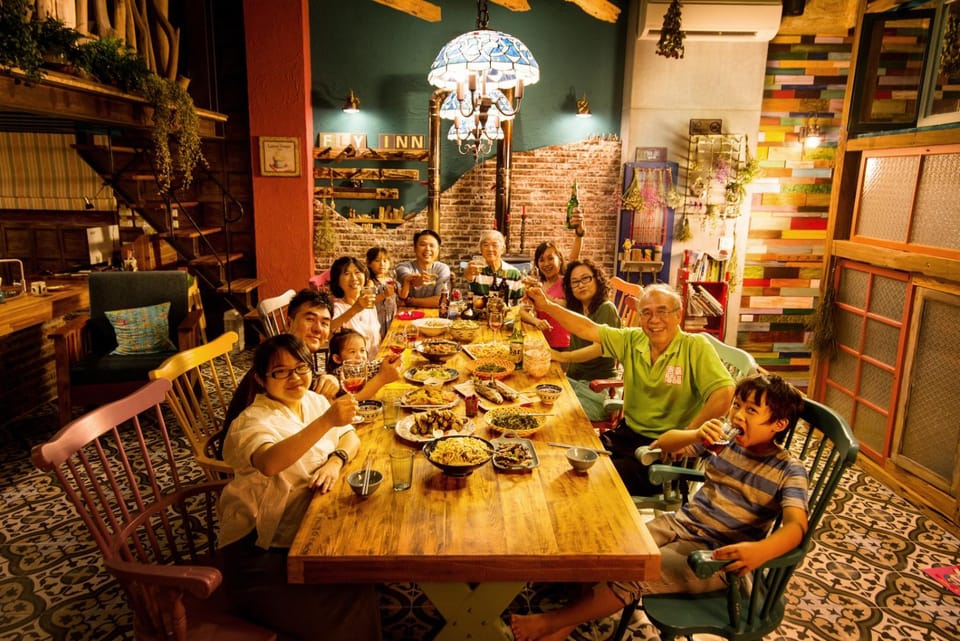 Restaurant/places to eat, Banquet/Function facilities