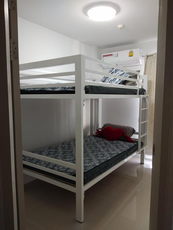 Bed, bunk bed