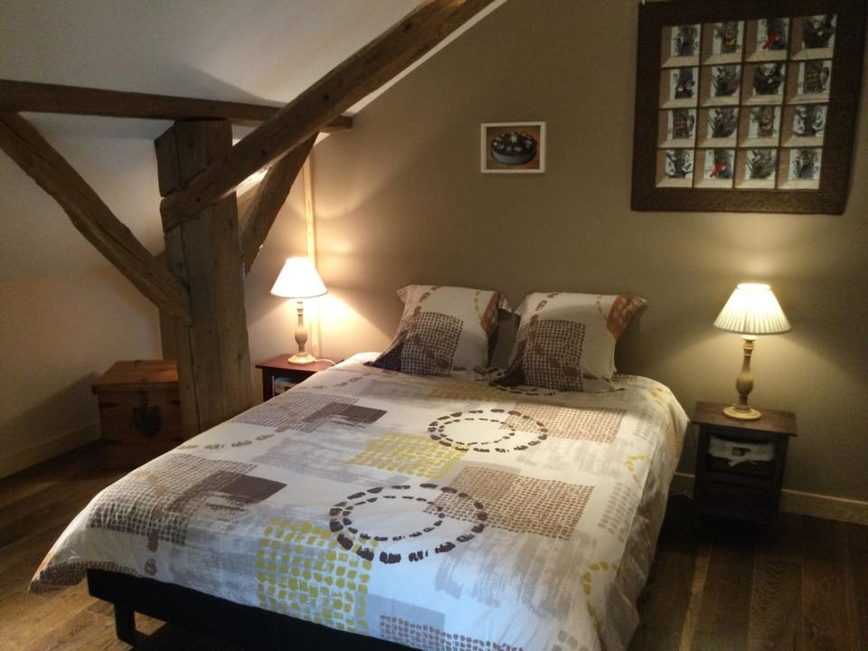 Bed, Bedroom