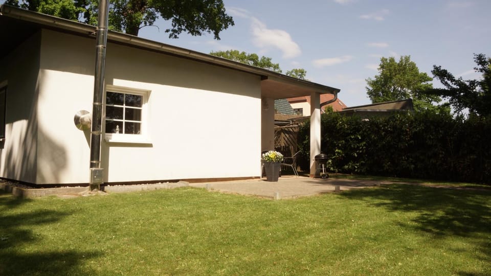 Property building, Facade/entrance, Day, BBQ facilities, BBQ facilities, Garden, Garden, Balcony/Terrace, Balcony/Terrace, On site, Garden view