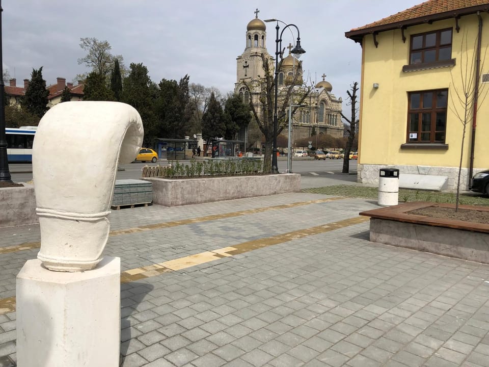 Nearby landmark