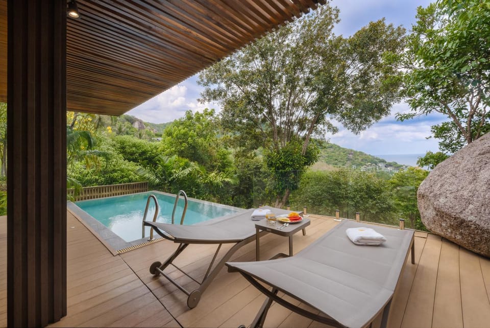 Natural landscape, View (from property/room), Swimming pool, sunbed