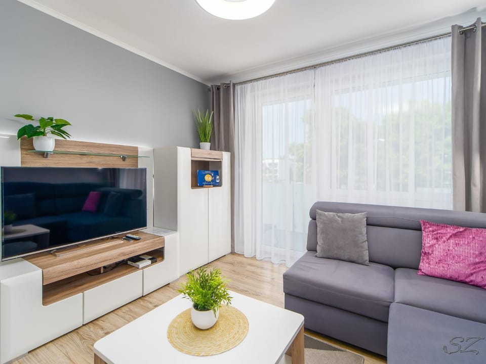 TV and multimedia, Seating area