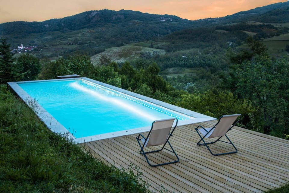 Swimming pool, Swimming pool