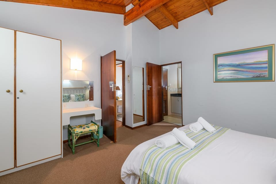 Bathroom, Bedroom