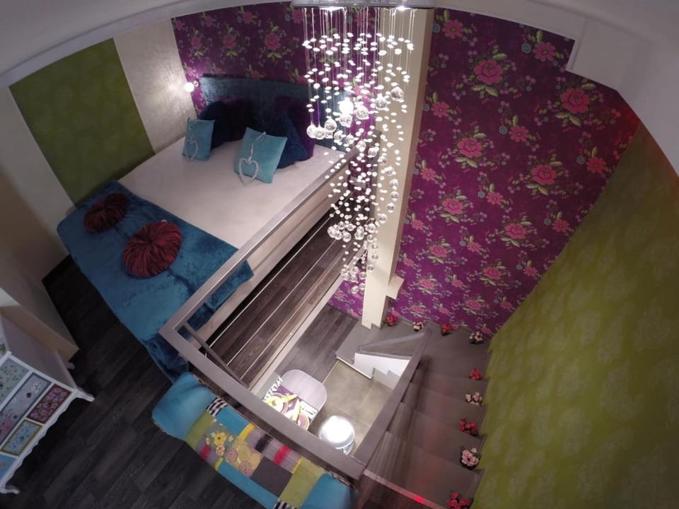 Bed, Photo of the whole room