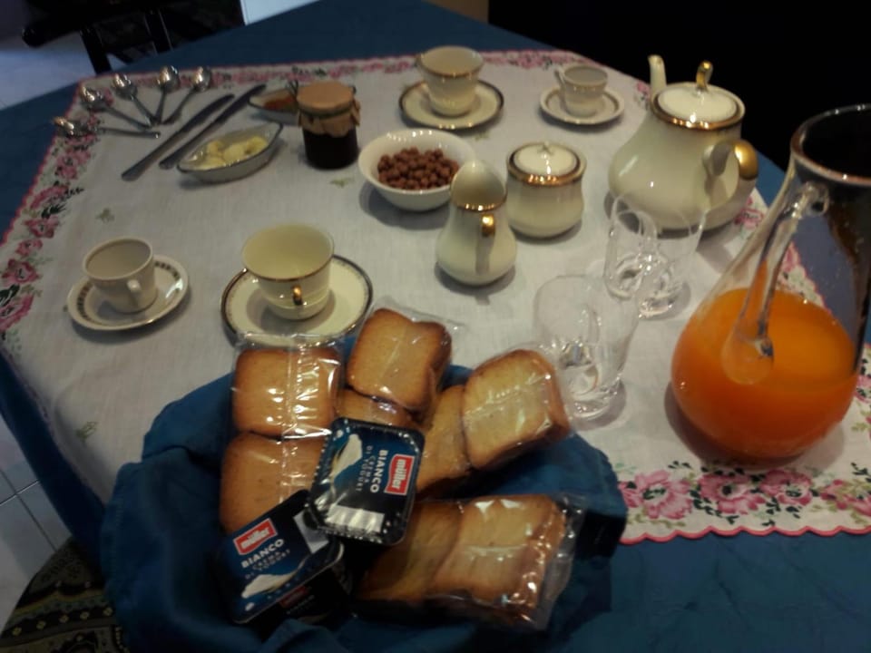 Food and drinks
