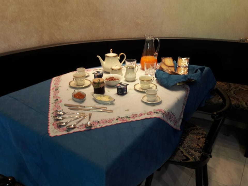 Food and drinks