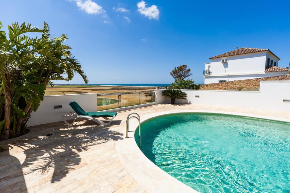 Property building, Swimming pool