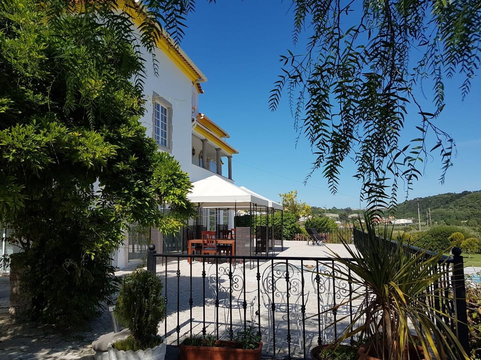 Property building, Balcony/Terrace