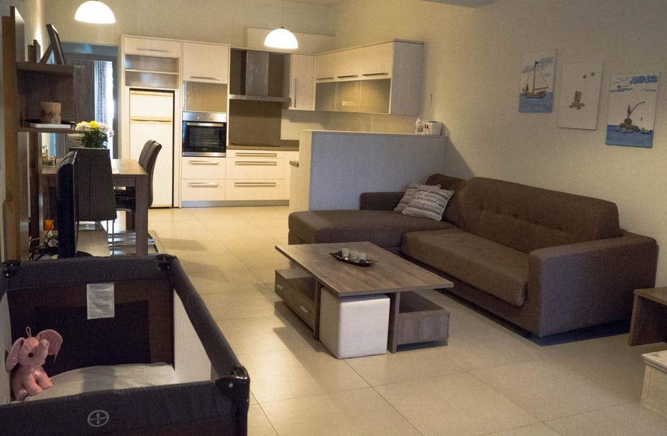 TV and multimedia, Seating area