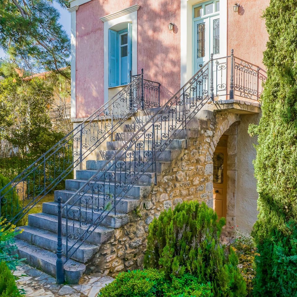Property building, Day, Garden