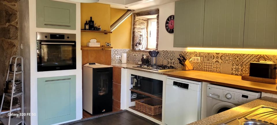 Os Salguieiros (the Willows) House in Combarro