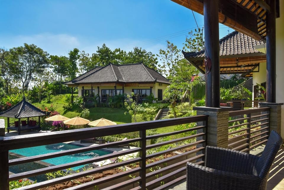 Balcony/Terrace, Swimming pool