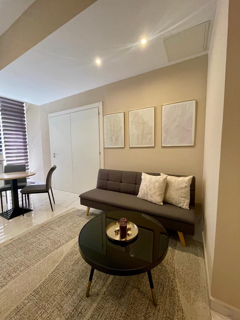 4 bedroom apartment near Sliema seafront Apartment in Sliema