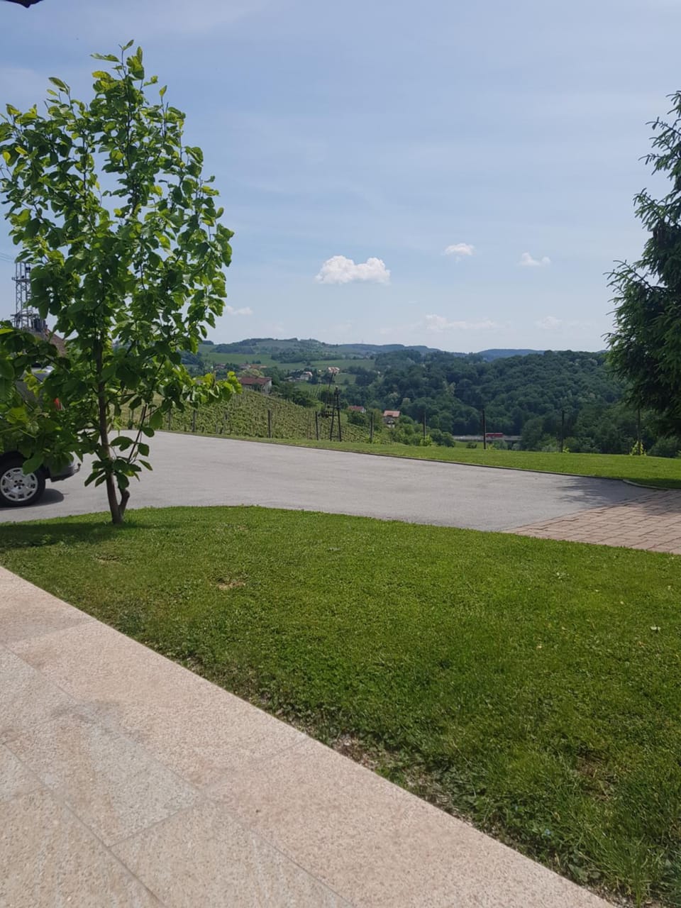 Neighbourhood, Natural landscape