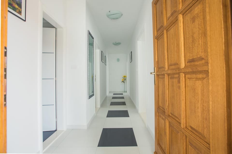 Other, Photo of the whole room