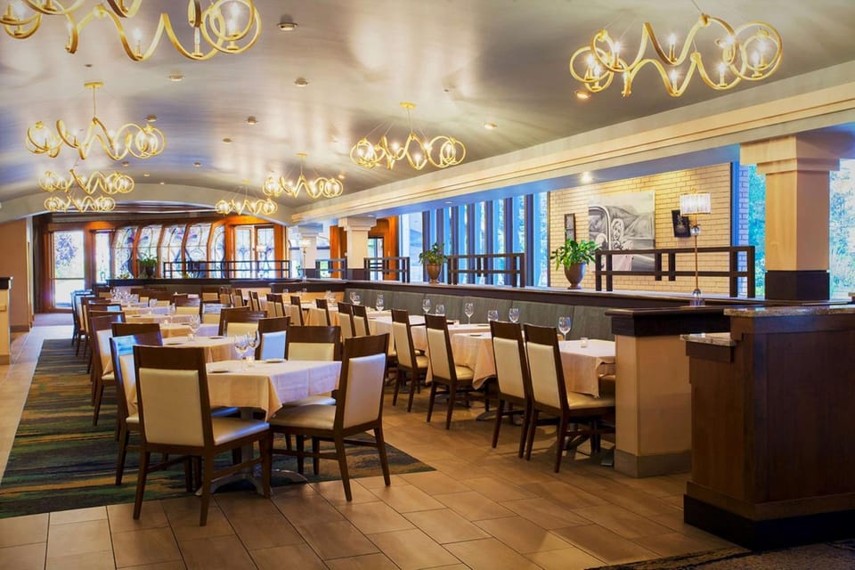Restaurant/places to eat, Restaurant/places to eat