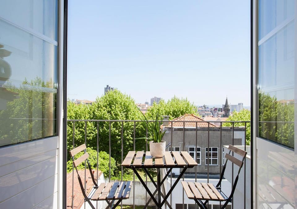 Off site, Balcony/Terrace
