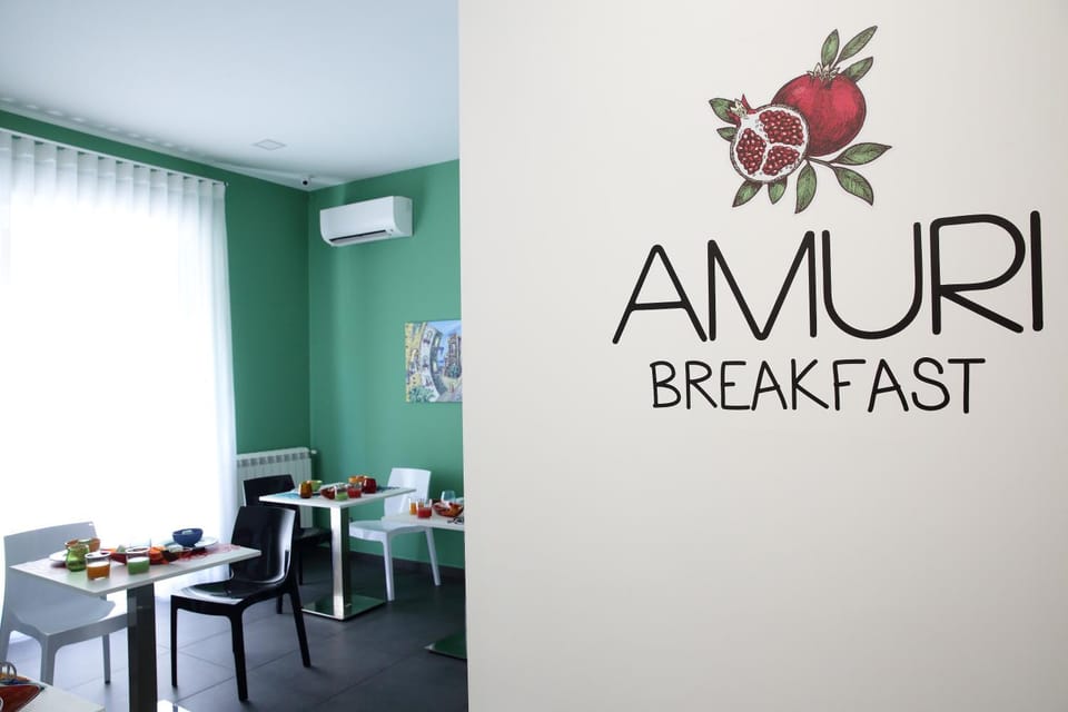 Property logo or sign, Living room, On site, Food, City view, Breakfast, Buffet breakfast, Italian breakfast, English/Irish breakfast