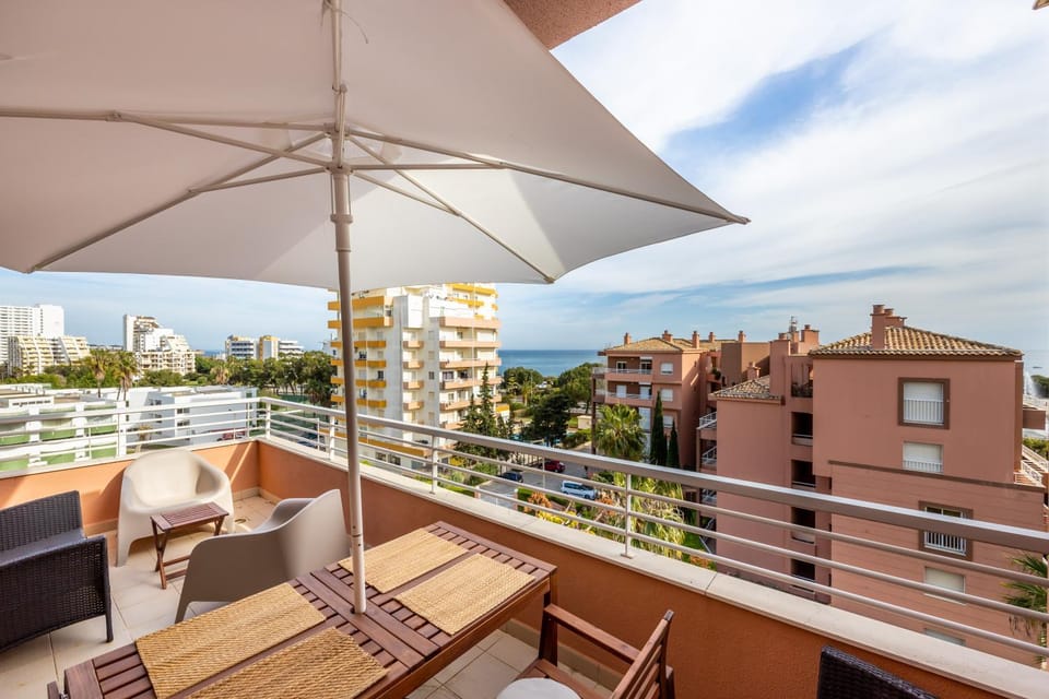Balcony/Terrace, Dining area, Beach, Area and facilities