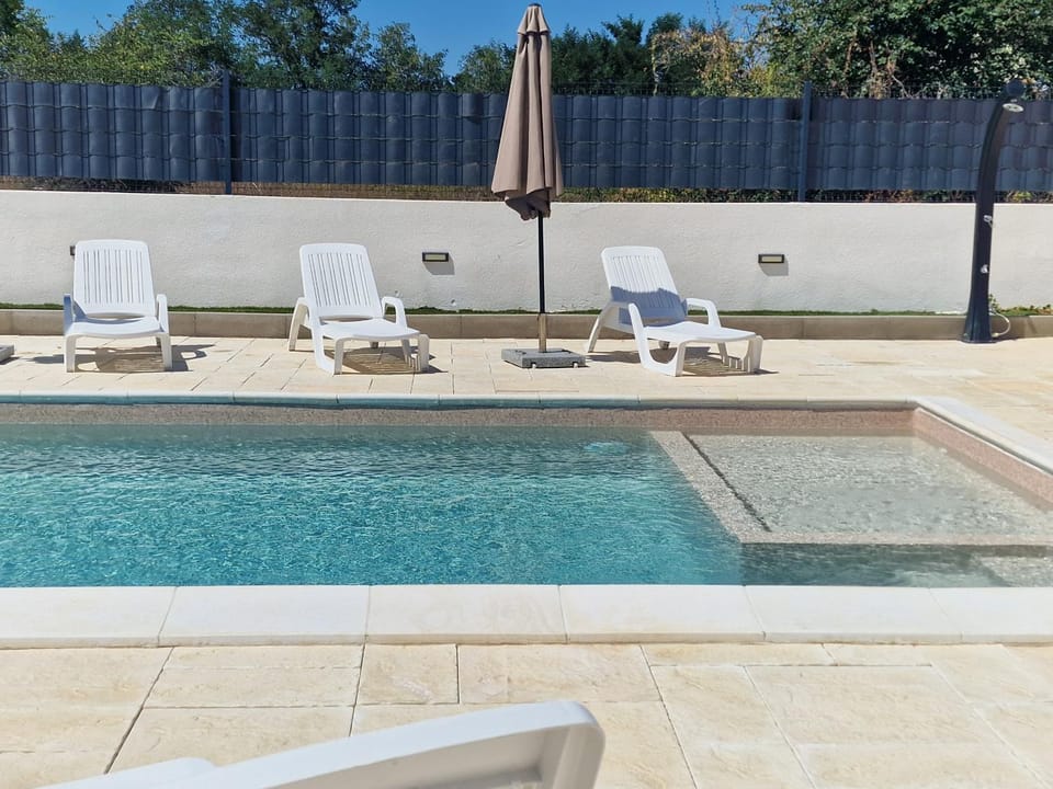 Balcony/Terrace, Swimming pool, Swimming pool