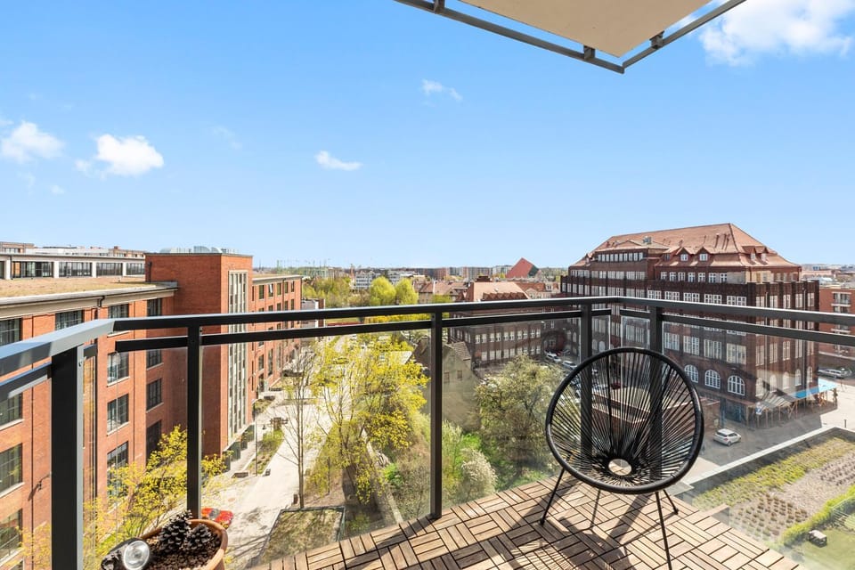 View (from property/room), Balcony/Terrace, City view