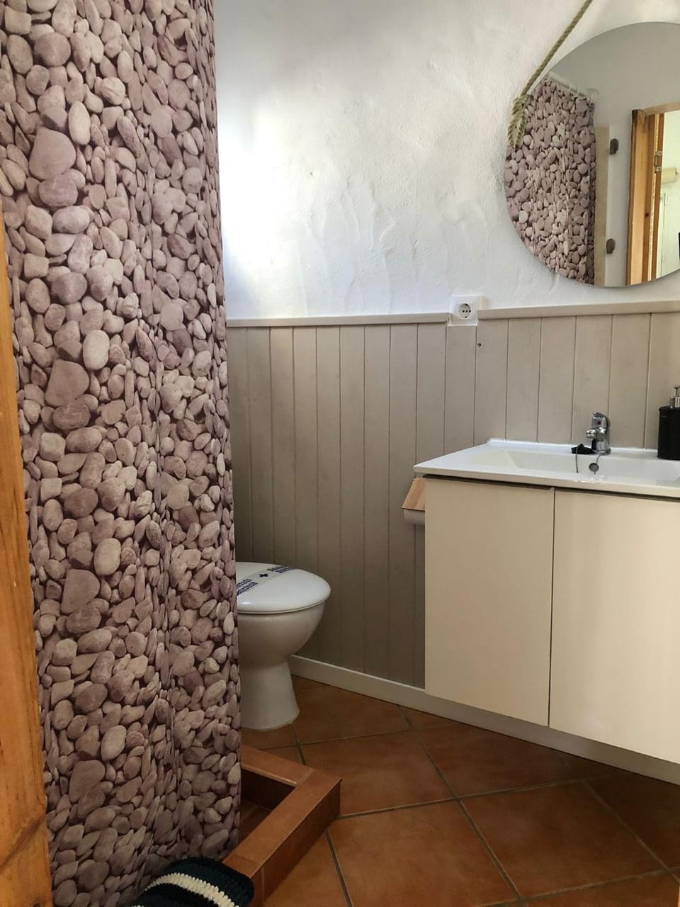 Bathroom, Living room