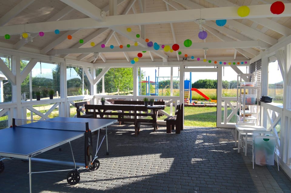 Communal lounge/ TV room, Activities, Children play ground, Game Room, Table tennis, Sports, Entertainment