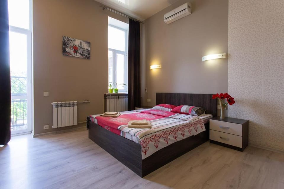 Bed, Photo of the whole room, air conditioner