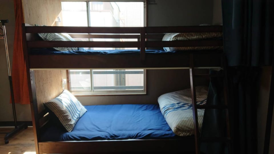 bunk bed