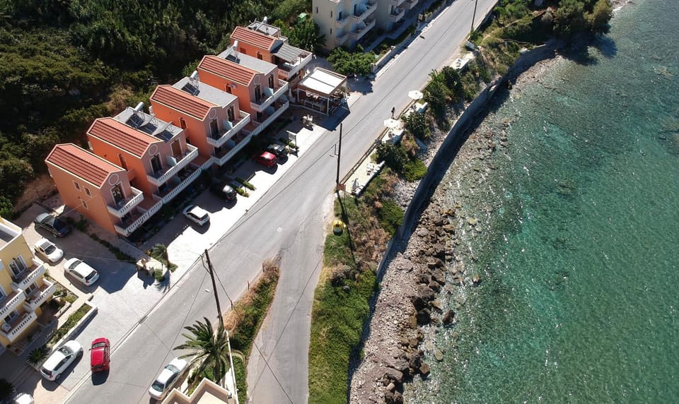 Neighbourhood, Natural landscape, Bird's eye view, Sea view, Parking