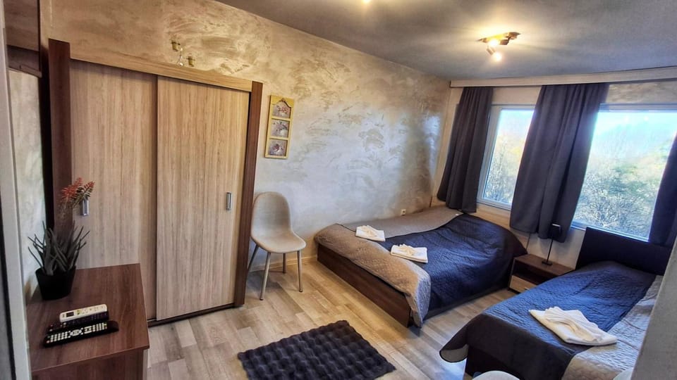 Bed, Photo of the whole room, Bedroom, wardrobe