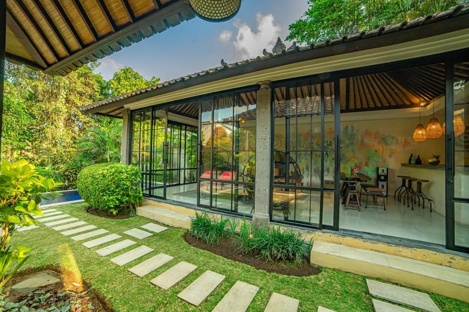 Property building, Balcony/Terrace, Garden view