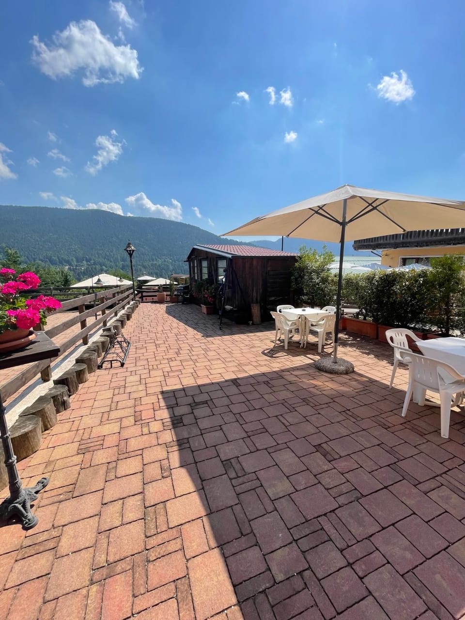 Natural landscape, Balcony/Terrace, Mountain view