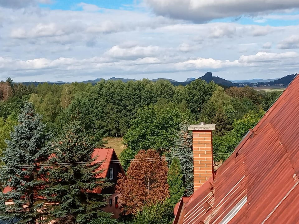 View (from property/room), Garden view, Mountain view, Inner courtyard view
