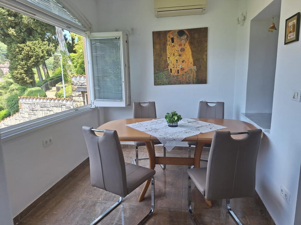 Ana Apartments Apartment in Portorož