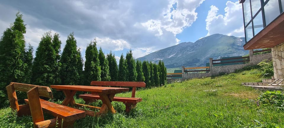 Hawkeye House in Montenegro