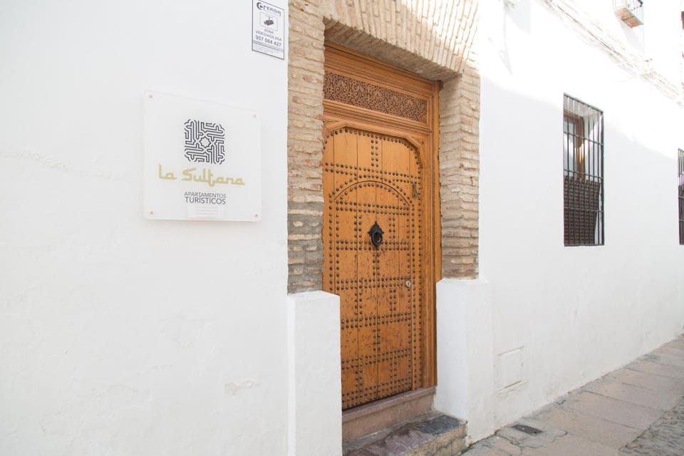 Facade/entrance, Property logo or sign