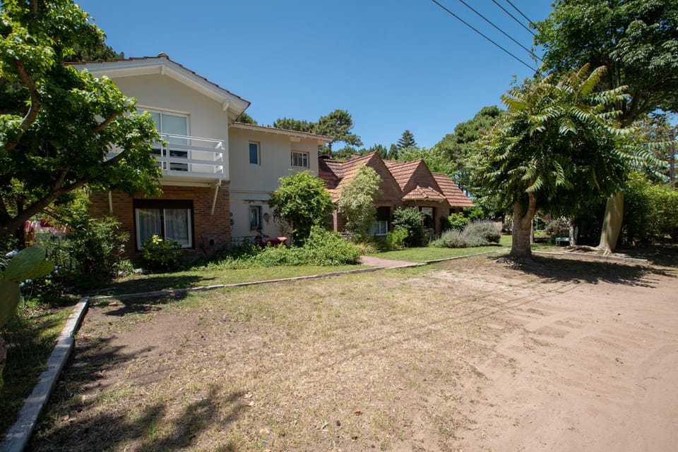 Facade/entrance, Garden