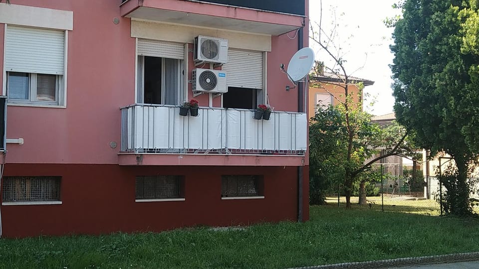 Appartamento Intero Bilocale Vicino all'ospedale e al centro storico Park free Apartment in Padua