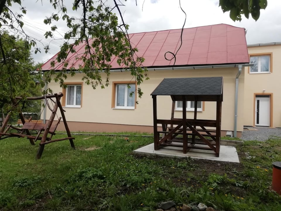 Property building, Garden