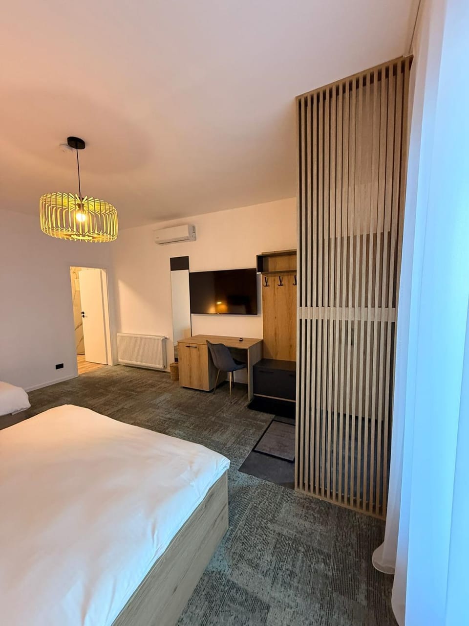 Elegant House Bed and Breakfast in Brașov County