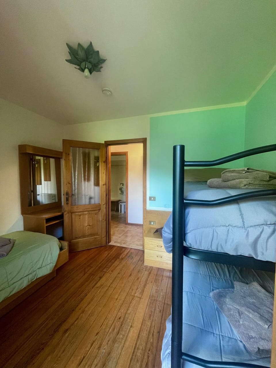 Bed, Photo of the whole room, Bedroom, bunk bed, wardrobe