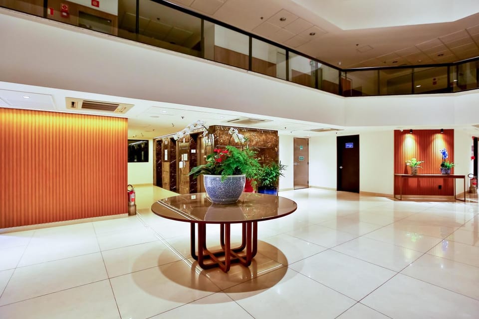 Lobby or reception, Decorative detail, Pets