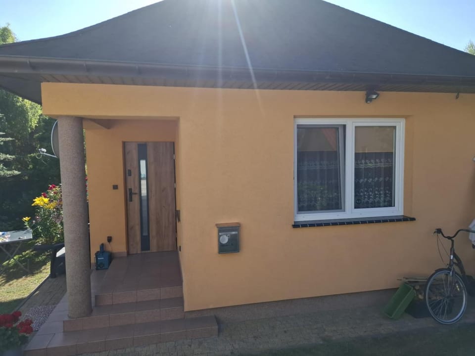 SłonecznyDom (SunnyHome) w Łunowie House in Swinoujscie