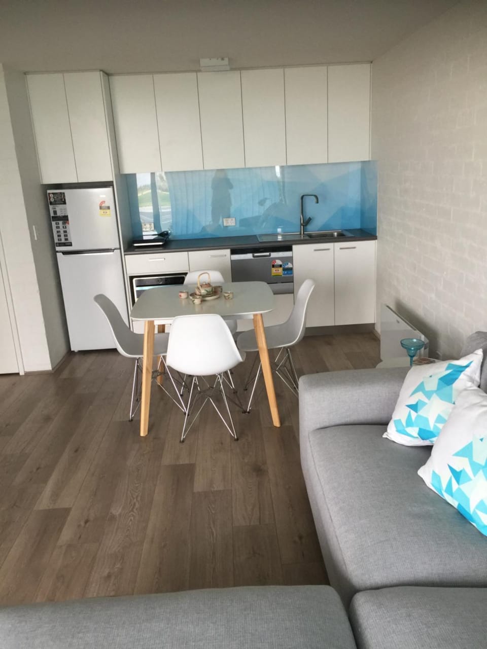 TV and multimedia, Coffee/tea facilities, Dining area