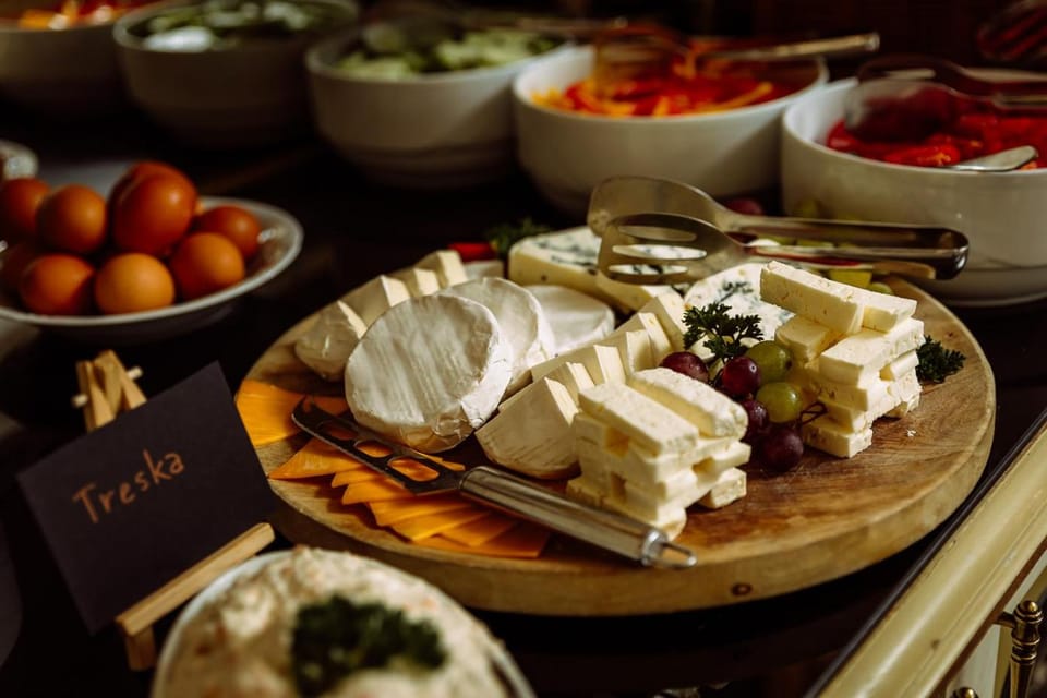 Restaurant/places to eat, Food and drinks, Food, Breakfast, Continental breakfast